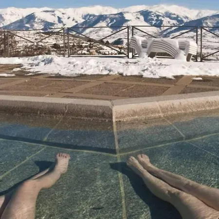 Bonita Casa. Gran Jardín. Con Wifi. *