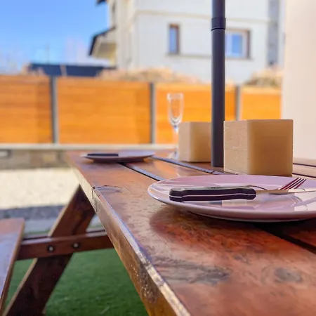 Semesterbostad Bonita Casa. Gran Jardin. Con Wifi. *